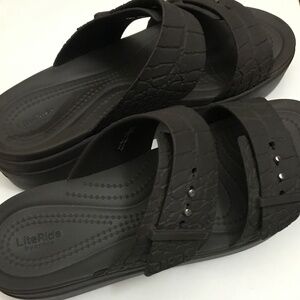 Crocs Women’s Platform Sandals Brown Color Size 9